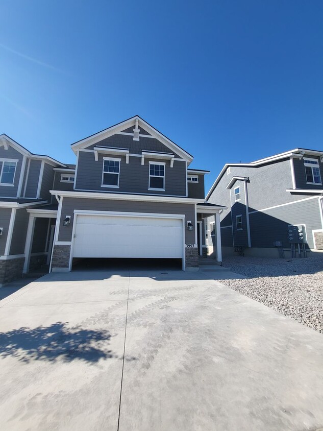 Primary Photo - Brand New Townhomes