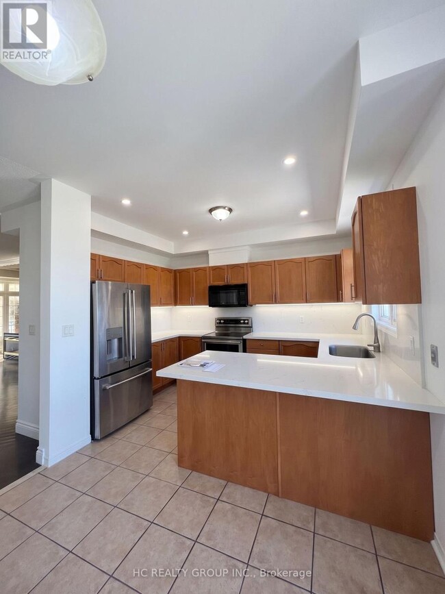 Building Photo - 10 Post Oak Dr