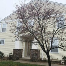 Building Photo - 12 Avoncroft Lane
