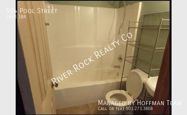 Building Photo - 504 S Pool St