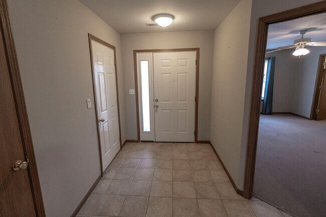 Foto del edificio - 1606 Typhoon Dr