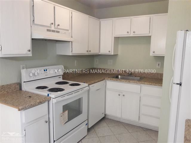 Building Photo - 3607 Woodbriar Cir
