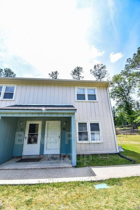 Building Photo - 2123 Grand Prix Dr