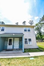 Building Photo - 2123 Grand Prix Dr