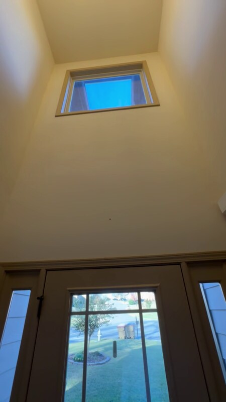 Foto del edificio - 4950 Belcrest Way