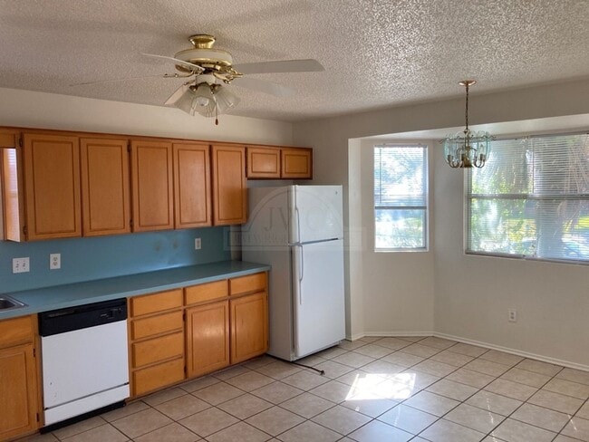 Building Photo - 4603 Stallion Dr