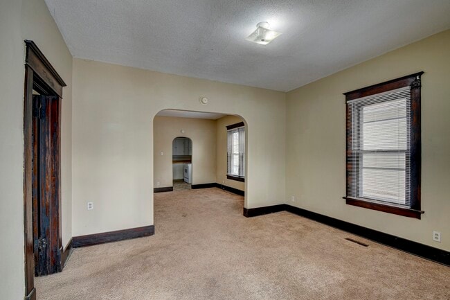 Building Photo - 3018 Avenue B