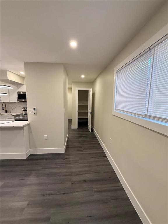 Building Photo - 19-49-49 80th St