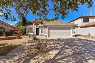 Building Photo - 13709 Paseo Hermoso Dr
