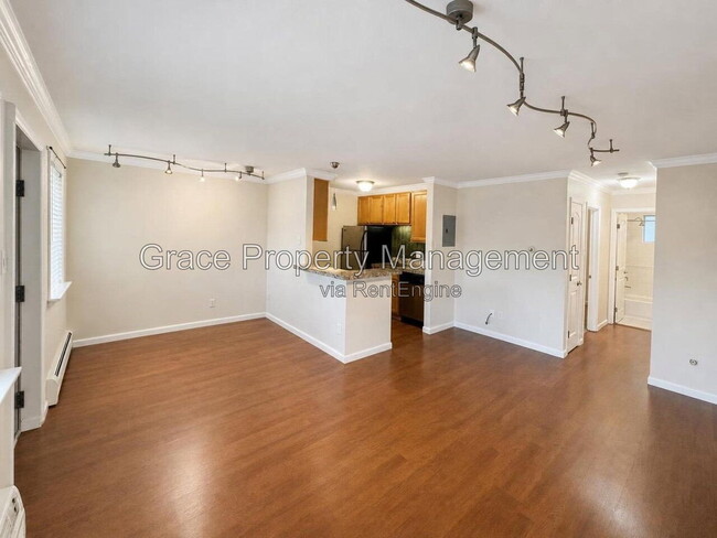 Building Photo - 1062 Josephine St