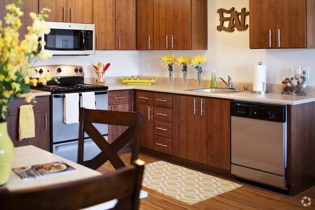 Building Photo - Reserve at Renton - 55+ Active Senior Living