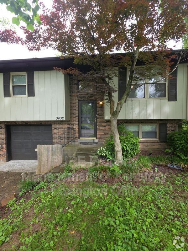 Building Photo - 3432 Warwick Ct