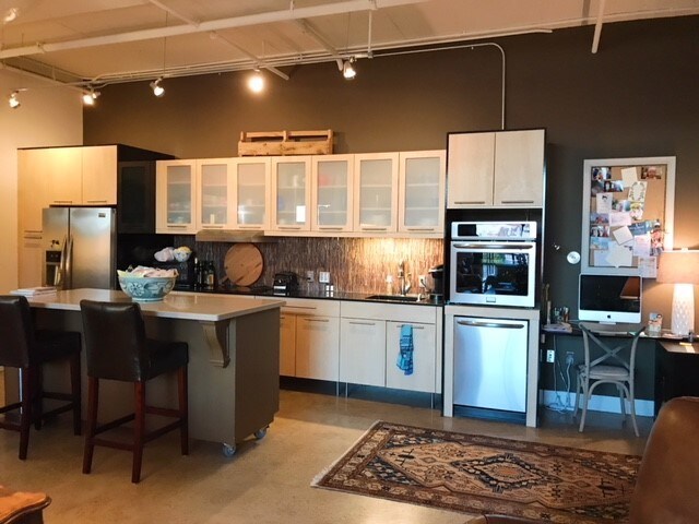 Primary Photo - 2201 5th Ave S
