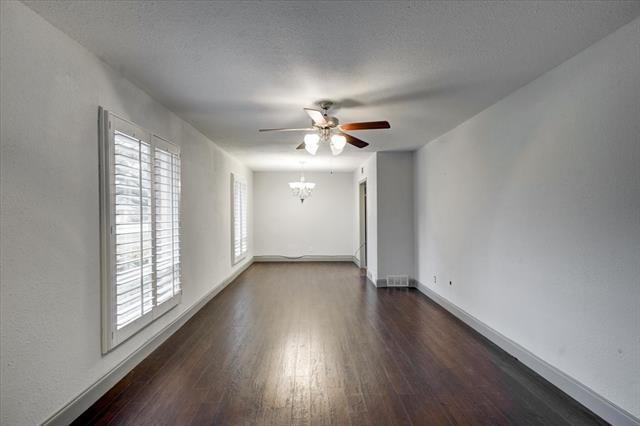 Foto del edificio - 3227 Dothan Ln