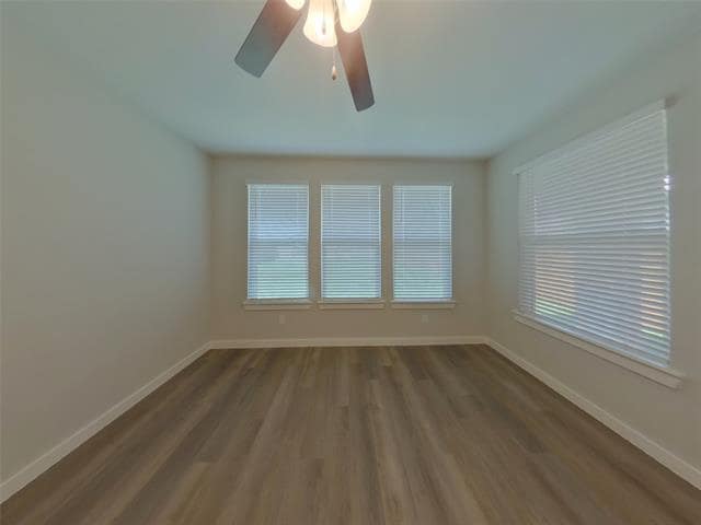 Building Photo - 8005 Calhoun Vly Dr