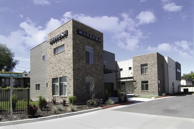 Foto principal - Madrona Townhomes