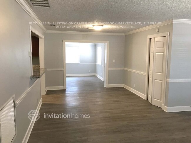 Foto del edificio - 6832 NW 27th Terrace