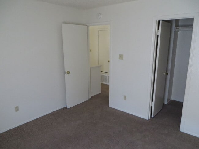 Foto del edificio - 2217 Katy Ln