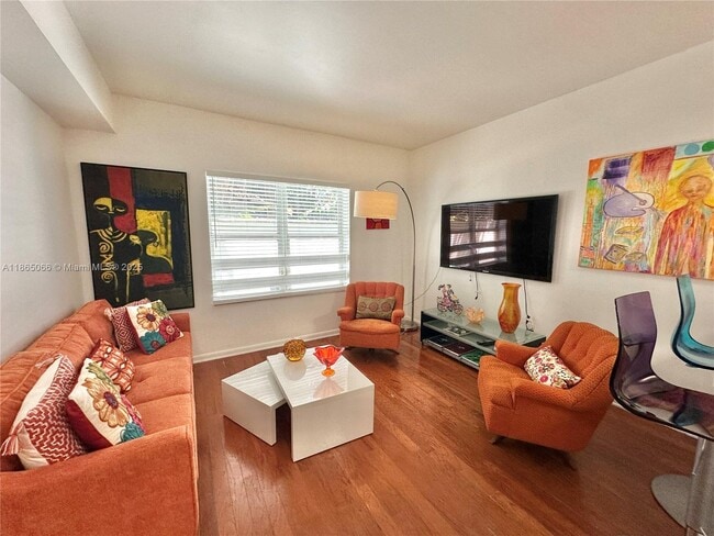 Building Photo - 1542 Drexel Ave