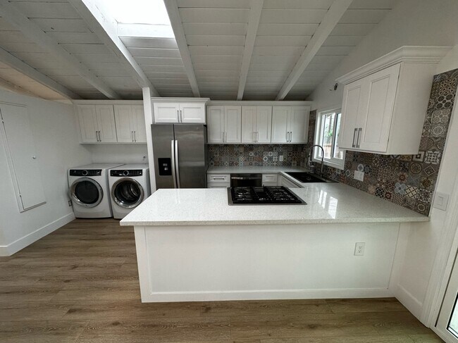 New kitchen - 14915 Biola Ave