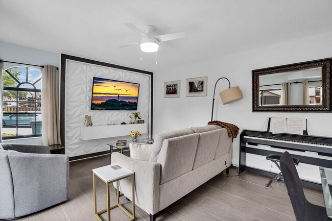 Building Photo - 8291 Thames Blvd