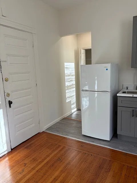 Photo - 254 Hope St Apartment