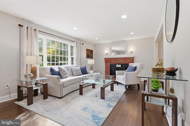 Foto del edificio - 5642 Jefferson Blvd