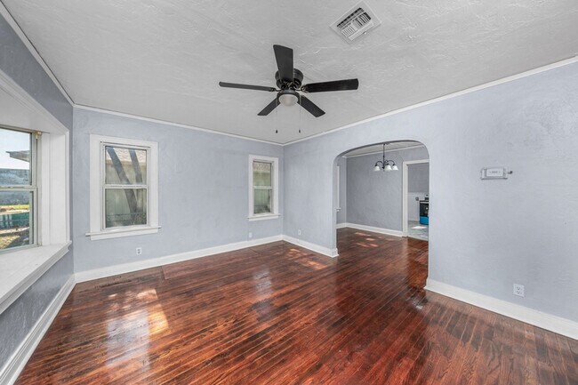 Foto del edificio - 1213 NW Columbia Ave