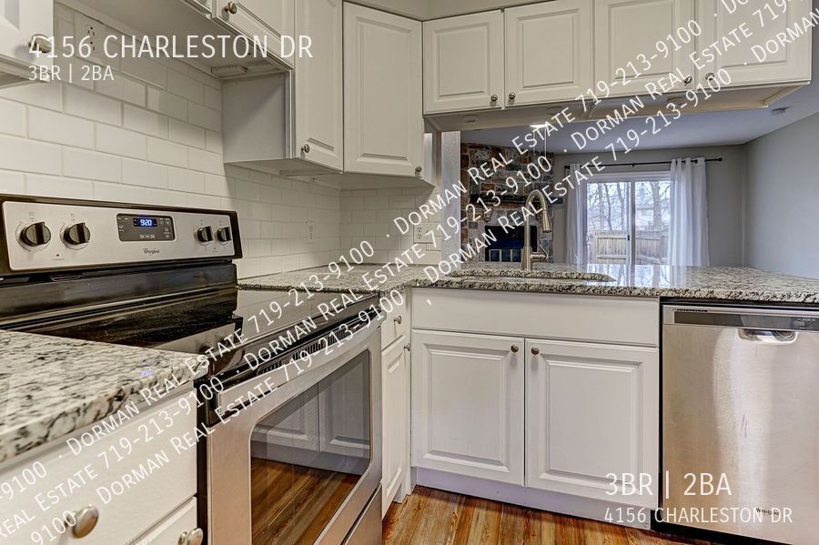 Photo - 4156 CHARLESTON DR-
