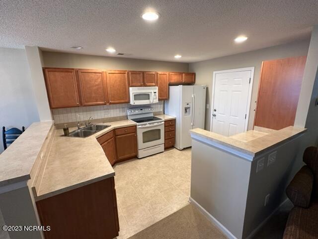 Building Photo - 2127 Cass Lake Dr
