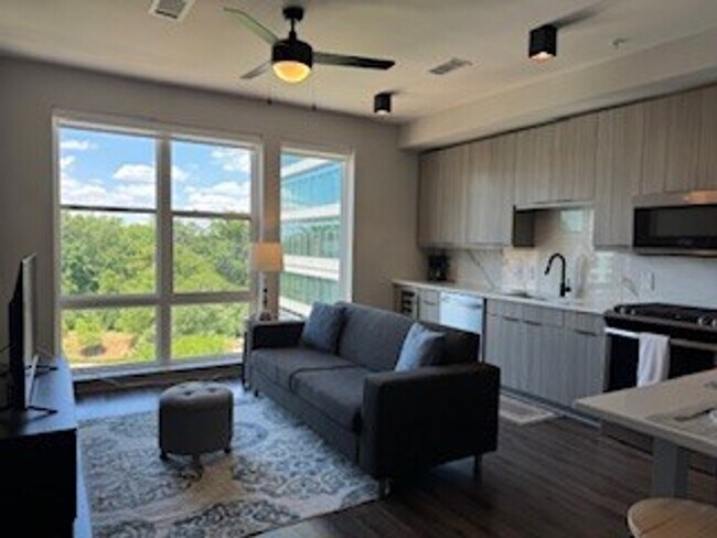 Foto del edificio - 3699 Lenox Rd NE