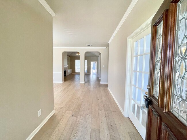 Foto del edificio - 707 Belmark Ct