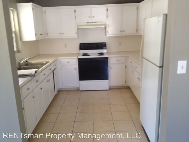 Building Photo - 4 br, 2 bath House - 2818 North Lumpkin Road