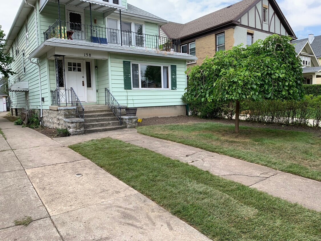 Primary Photo - 158 Crestwood Ave