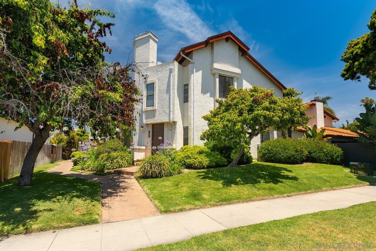 Foto principal - 1240 Thomas Ave