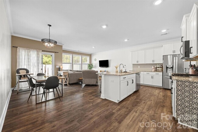 Foto del edificio - 616 Altamonte Dr