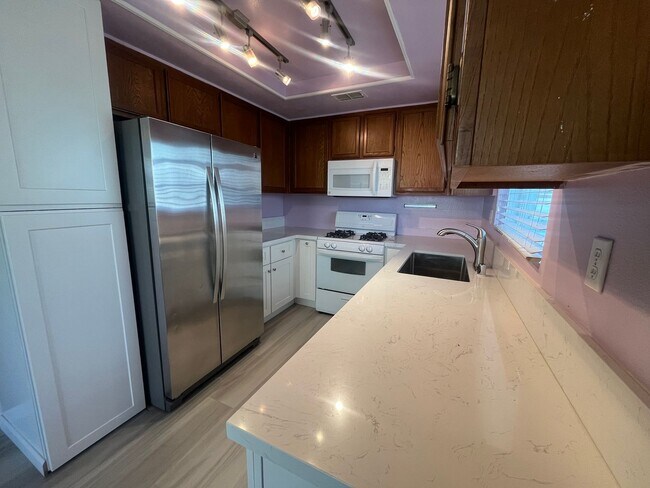 Foto del edificio - Amazing 2 Bed/3 Bath home in Chino!