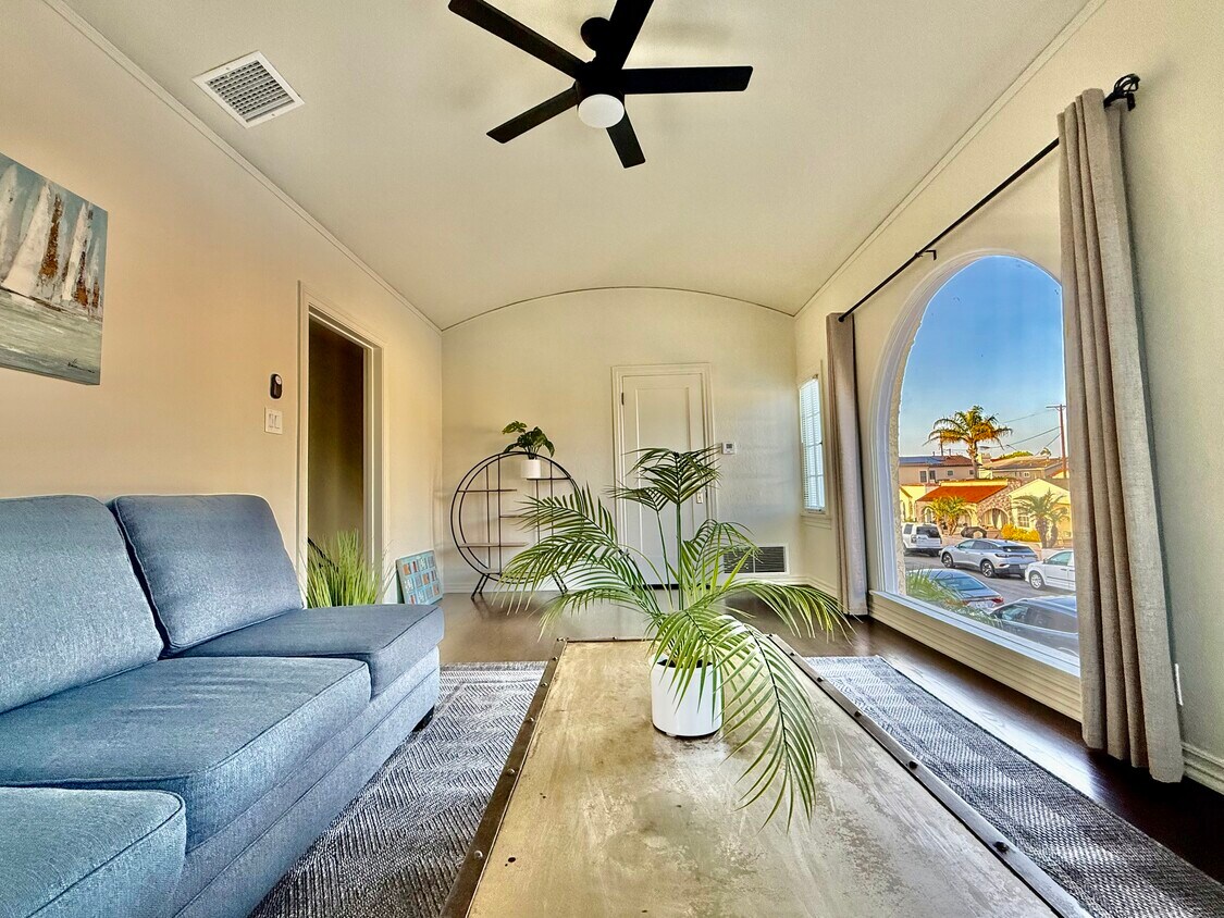 Foto principal - 211 Corona Ave