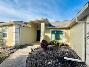 Building Photo - 14326 Sanhatchee St