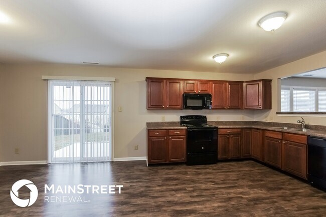 Foto del edificio - 309 Zander Woods Ct
