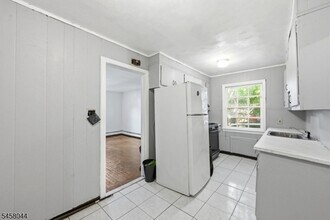 Building Photo - 10 McGotty Pl