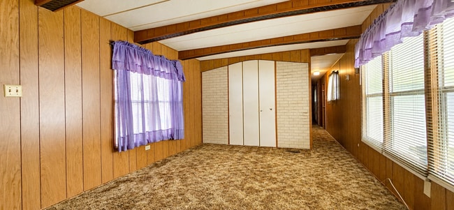 Building Photo - 355 Caloosa Ct