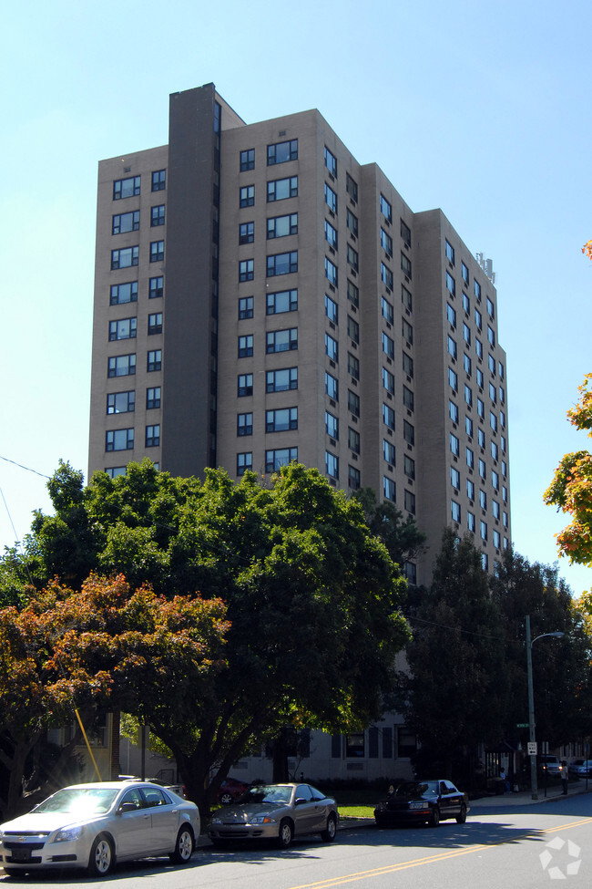 Building Photo - The Park View