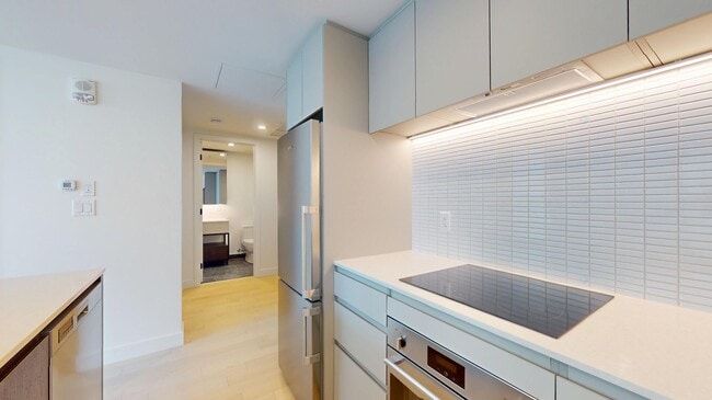 Building Photo - 1210 Rue Jeanne-Mance