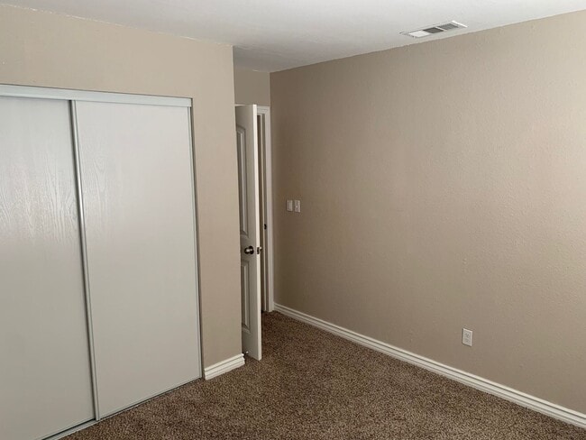 Building Photo - 16185 Tawney Ridge Ln