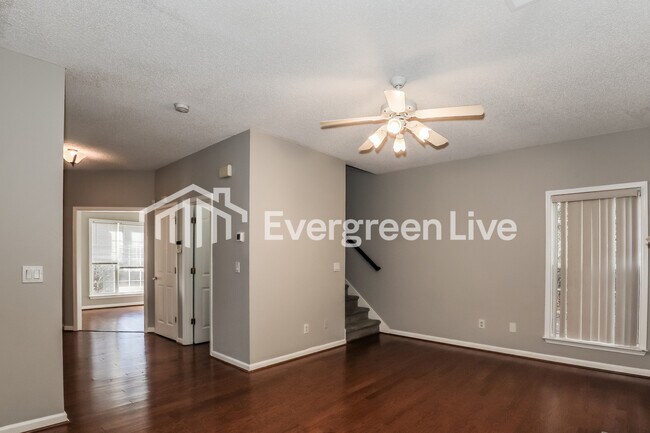 Foto del edificio - 185 Argonne Dr