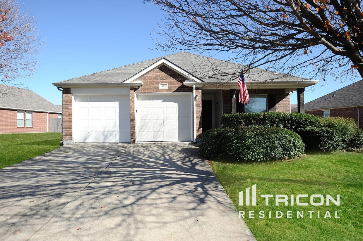 Foto principal - 125 Bison Meadow Dr