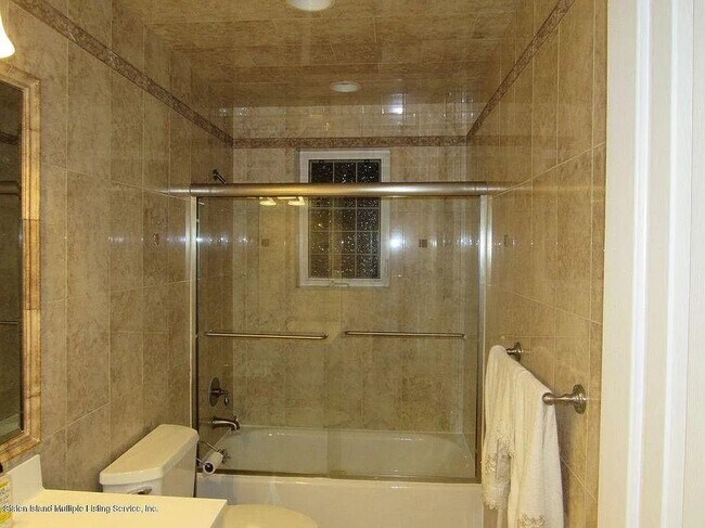 Foto del edificio - 708 N Railroad Ave