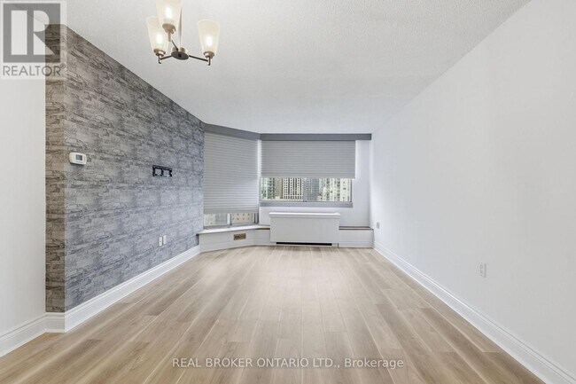 Photo du bâtiment - 25 Fairview Rd W