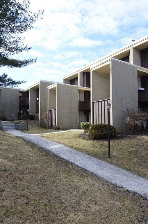 Primary Photo - 315 Neponset St